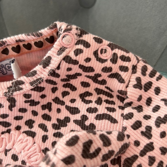 Baby girls 6 months top, pants and hair band set - Picture 3 of 8